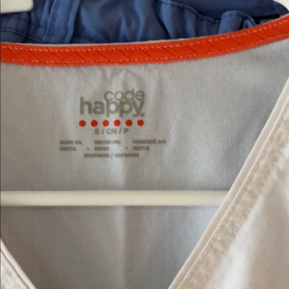 Code Happy Scrub Set 👩🏼‍⚕️ - Picture 2 of 5